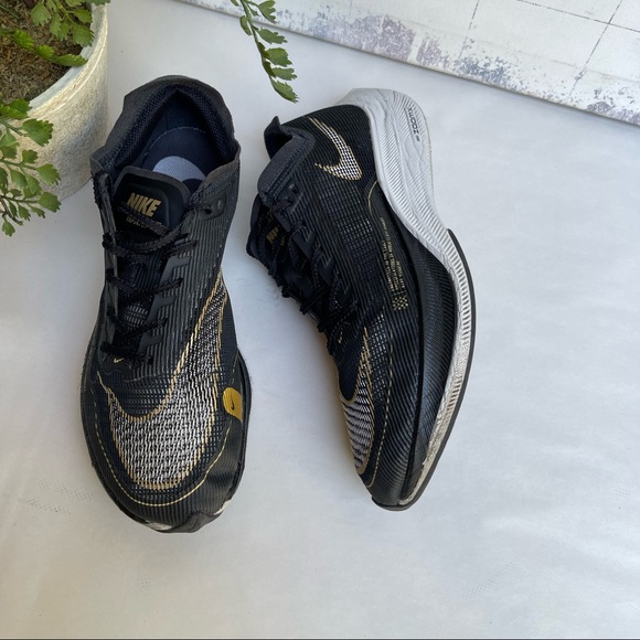 NIKE🔴Zoomx VAPORFLY Next% 2  Run women size 8 white/black/metallic gold $250 - Picture 7 of 14